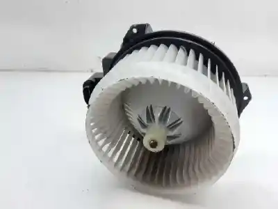İkinci el araba yedek parçası isitma fani için toyota avensis advance 143 cv / 105 kw oem iam referansları av2727008105  