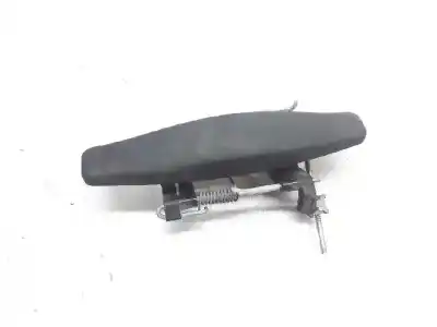 Автозапчастина б/у завнішня ручка задня права для dacia sandero básico посилання на oem iam 8200733838  