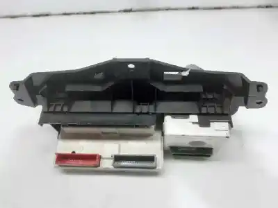 Second-hand car spare part multifunction display for renault scenic rx4 (ja0) 1.9 dci salomon oem iam references 82001420  