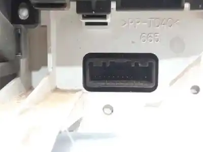 Peça sobressalente para automóvel em segunda mão quadrante por toyota yaris active referências oem iam 838000dj90  