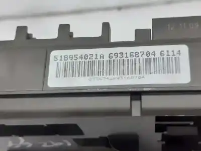 Second-hand car spare part fuse box unit for bmw x5 (e70) xdrive35d oem iam references 518954021a  