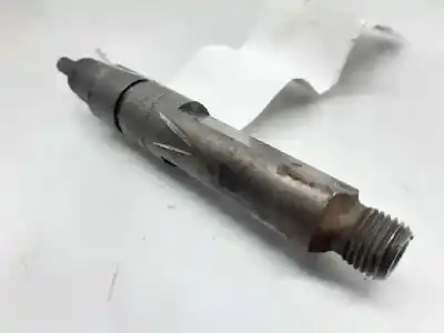 Second-hand car spare part injector for renault clio ii fase i (b/cbo) 1.9 dti diesel 80 cv / 59 kw oem iam references 7700110397