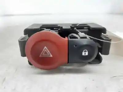 Second-hand car spare part hazard warning lights for renault clio iii authentique oem iam references 8200214896a