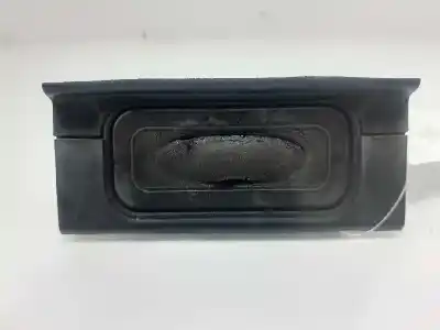 Second-hand car spare part tailgate back door handle for renault clio iii authentique oem iam references 8200076266