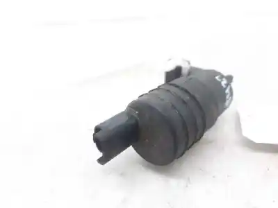 Second-hand car spare part washer pump for renault clio ii fase ii (b/cb0) base authentique 65 cv / 48 kw oem iam references 7700430702  