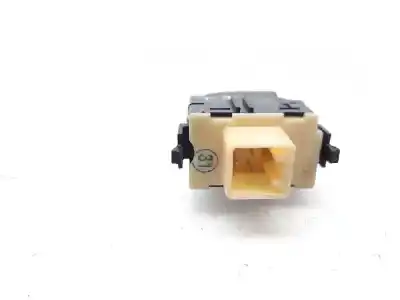 Second-hand car spare part rear left power window switch for toyota avensis wagon (t25) 2.0 d-4d executive oem iam references 8481005050