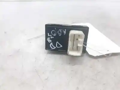 Автозапчасти б/у ВЫКЛЮЧАТЕЛЬ ПЕРЕДНЕГО ПРАВОГО ОКНА за KIA CEED SPORTY WAGON  ссылки OEM IAM 935751H100  