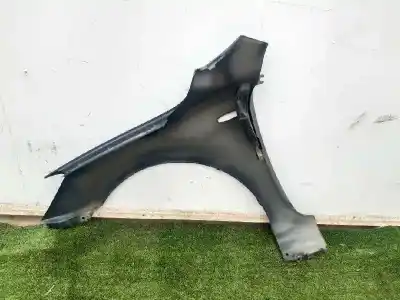 Peça sobressalente para automóvel em segunda mão GUARDA-LAMAS DIANTEIRO DIREITO por KIA CEED SPORTY WAGON  Referências OEM IAM 663211H010  