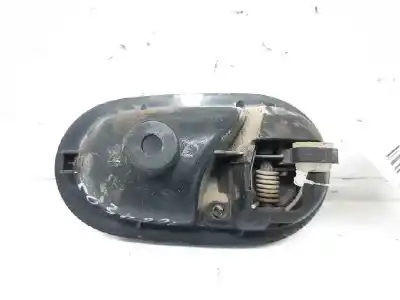 Автозапчастина б/у ліва передня внутрішня ручка для dacia sandero stepway посилання на oem iam 806717698r  