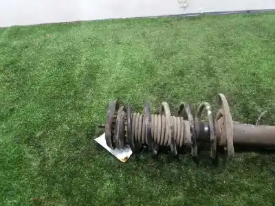 Second-hand car spare part front left shock absorber for peugeot 207 confort oem iam references 520857