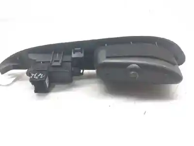Peça sobressalente para automóvel em segunda mão botão / interruptor elevador vidro traseiro direito por nissan primera berlina (p12) acenta referências oem iam 0735269345