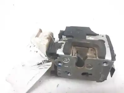 Second-hand car spare part FRONT RIGHT DOOR LOCK for FIAT DOBLO (119)  OEM IAM references 051975078  
