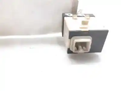 Peça sobressalente para automóvel em segunda mão botão / interruptor elevador vidro dianteiro direito por jeep cherokee (kj) 3.7 limited referências oem iam 56010092ag