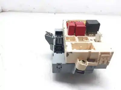 Pezzo di ricambio per auto di seconda mano scatola relè/fusibili per fiat stilo (192) 1.9 jtd cat riferimenti oem iam 0051759555  