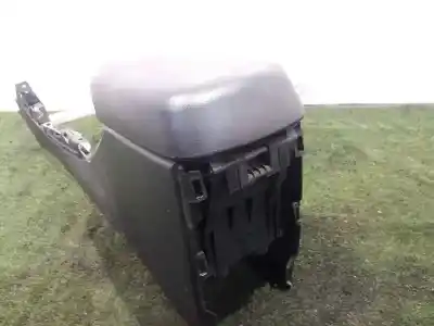 Автозапчастина б/у центральний подлокник для toyota rav 4 (a3) executive посилання на oem iam 5890142070b2