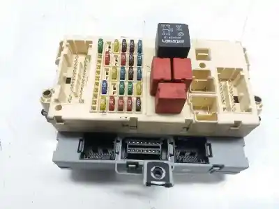Second-hand car spare part fuse box unit for fiat stilo van (192_) 1.9 jtd (192dxf1a) oem iam references 0051759555  