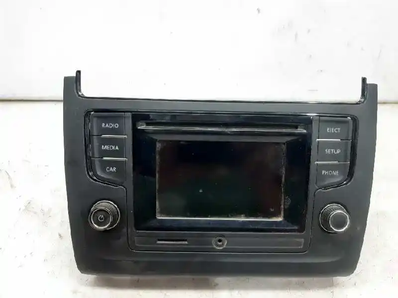 Comprar recambio de Sistema de Audio radio CD Volkswagen Polo IV 9N  Ref.6Q0035152D ☑️ - Tu desguace Online