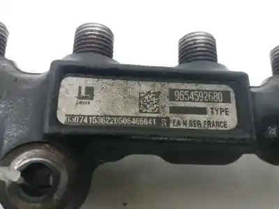 Peça sobressalente para automóvel em segunda mão régua / rampa de injetores por ford focus berlina (cap) ambiente (d) referências oem iam 9654592680