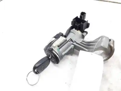 Second-hand car spare part ignition switch for toyota corolla (e12) 2.0 d-4d sol sedán oem iam references 9008087021  