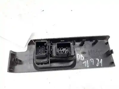 Tweedehands auto-onderdeel SCHAKELAAR RECHTS VOOR RUIT voor LAND ROVER FREELANDER  OEM IAM-referenties YUF500060PUY  