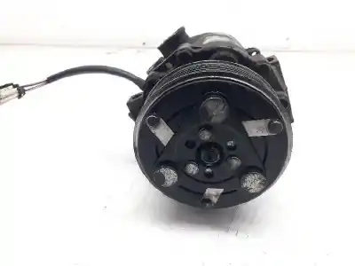Pezzo di ricambio per auto di seconda mano COMPRESSORE ARIA CONDIZIONATA per OPEL CORSA C  Riferimenti OEM IAM 13106850  