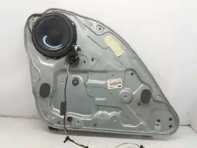 Peça sobressalente para automóvel em segunda mão ELEVADOR DE VIDROS TRASEIRO ESQUERDO por FORD FOCUS BERLINA (CAP)  Referências OEM IAM 1738644  