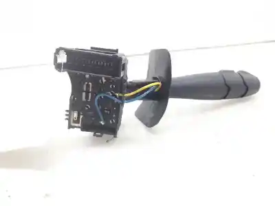 Second-hand car spare part headlights switch for renault clio ii fase ii (b/cb0) base authentique 65 cv / 48 kw oem iam references 6166  