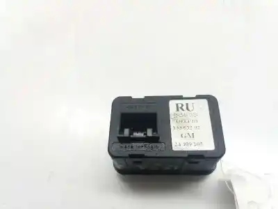Second-hand car spare part left front power window switch for opel corsa c silverline oem iam references 133663202  