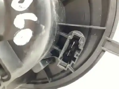 Second-hand car spare part heating fan for volkswagen passat b6 (3c2) 2.0 tdi 16v oem iam references 983227a