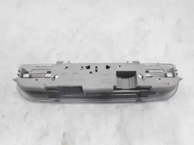 Pezzo di ricambio per auto di seconda mano LUCE INTERNA per AUDI A3 (8P)  Riferimenti OEM IAM 8P0947111A  