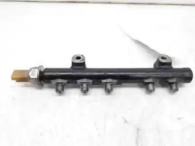 Pezzo di ricambio per auto di seconda mano rampa iniettori per peugeot 3008 allure riferimenti oem iam 9804776780