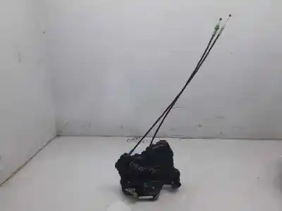 Second-hand car spare part left front door lock for toyota auris advance oem iam references 6904002210