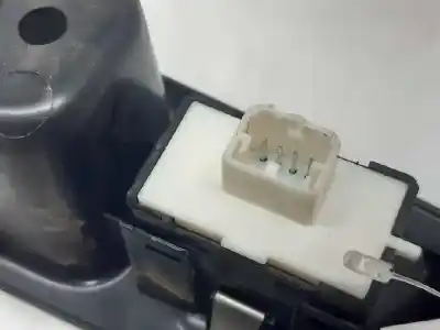 Автозапчасти б/у управление задними правыми стеклами за jeep renegade longitude fwd ссылки oem iam 5vh85lxhaa  