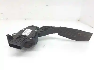 Second-hand car spare part accelerator pedal for opel astra j (p10) 2.0 cdti (68) oem iam references 13252702