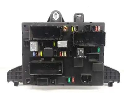 Peça sobressalente para automóvel em segunda mão caixa de fusíveis e relés por opel astra j (p10) 2.0 cdti (68) referências oem iam 13302301  