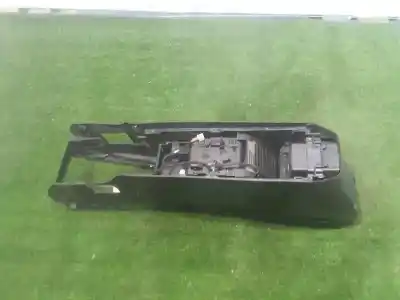 Pezzo di ricambio per auto di seconda mano bracciolo centrale per opel astra j (p10) 2.0 cdti (68) riferimenti oem iam 13293408  