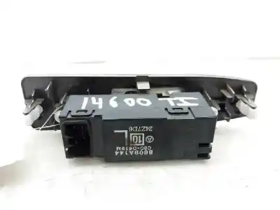 Peça sobressalente para automóvel em segunda mão BOTÃO / INTERRUPTOR ELEVADOR VIDRO TRASEIRO ESQUERDO por MITSUBISHI MONTERO (V80/V90)  Referências OEM IAM 8608A144  