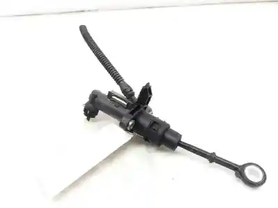 Pièce détachée automobile d'occasion pompe d'embrayage pour volkswagen polo v (6r1, 6c1) 1.4 tdi références oem iam 6r0721388  