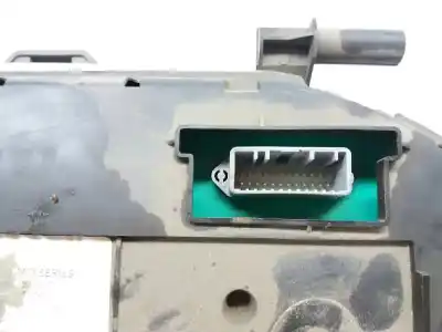 Peça sobressalente para automóvel em segunda mão quadrante por renault clio iii emotion referências oem iam 8201059899  