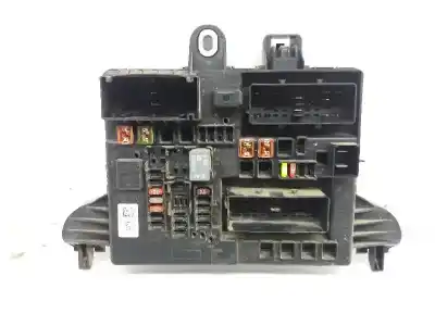 Peça sobressalente para automóvel em segunda mão caixa de fusíveis e relés por opel insignia sports tourer selective referências oem iam 22737765