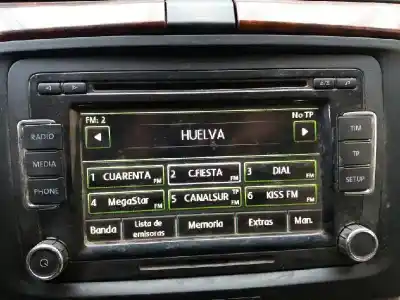 Peça sobressalente para automóvel em segunda mão sistema de áudio / rádio cd por skoda suberb (3t4) elegance referências oem iam 3t0035156b