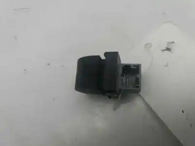 Piesă de schimb auto la mâna a doua PANOU COMANDÃ GEAMURI ELECTRICE SPATE DREAPTA pentru AUDI A4 BERLINA (8E)  Referințe OEM IAM 8E0959855A  