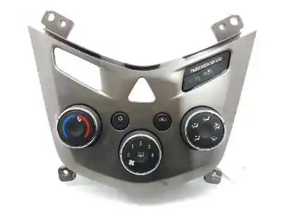 Peça sobressalente para automóvel em segunda mão comando de sofagem (chauffage / ar condicionado)  por chevrolet aveo berlina hatchback a12xer referências oem iam 95465996