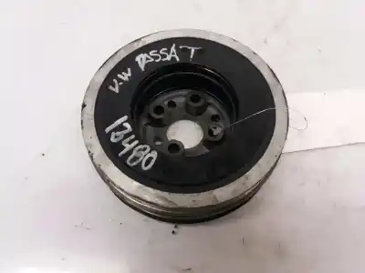 Second-hand car spare part crankshaft pulley for volkswagen passat b5.5 (3b3) 1.9 tdi oem iam references 038105243k  