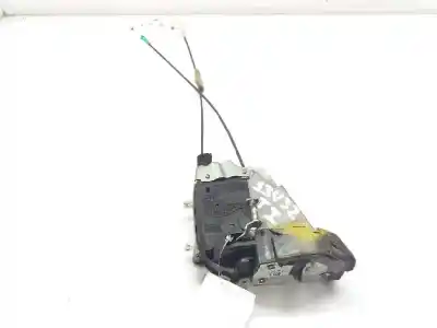 Автозапчастина б/у замок дверей заднього лівого для toyota prius (nhw30) eco посилання на oem iam 6906047070