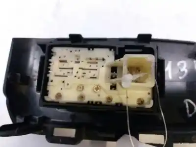 Автозапчастина б/у передній правий віконний вимикач для toyota prius (nhw30) eco посилання на oem iam 7423147110  