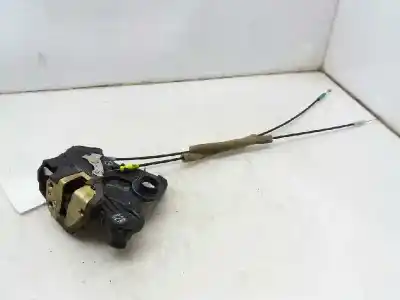 Second-hand car spare part front right door lock for toyota corolla (e12) 2.0 d-4d linea luna berlina oem iam references 6931012650