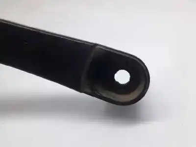 Second-hand car spare part front right windshield wiper arm for opel insignia a sedán (g09) 2.0 cdti (69) oem iam references 13227399