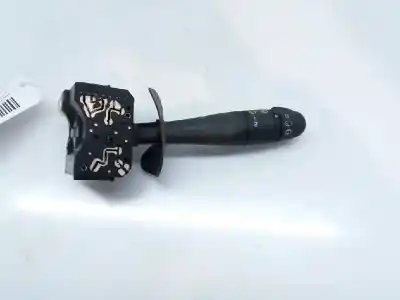 Pièce détachée automobile d'occasion COMMANDE D'ESSUIE GLACE pour RENAULT CLIO II FASE I (B/CBO)  Références OEM IAM 37012A  