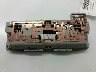 Автозапчасти б/у внутренний свет за renault laguna ii (bg0/1_) 1.9 dci (bg08, bg0g) ссылки oem iam 8200013576  